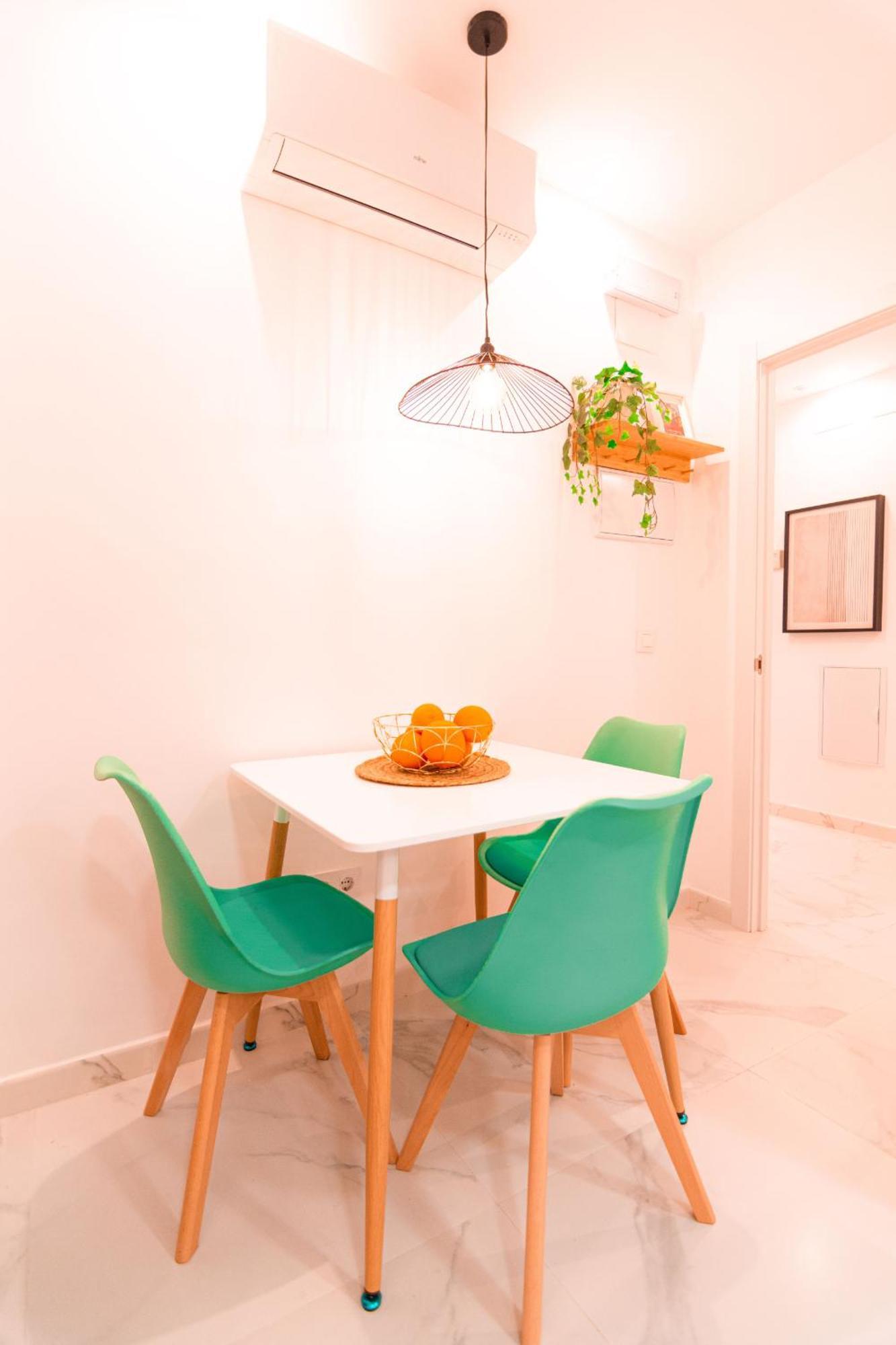 Edomus Catedral Boutique Apartman Sevilla Kültér fotó